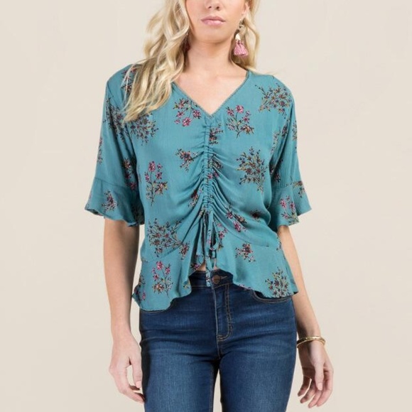 Francesca's Collections Tops - Francesca's isabelle shirred front tie ruffle top